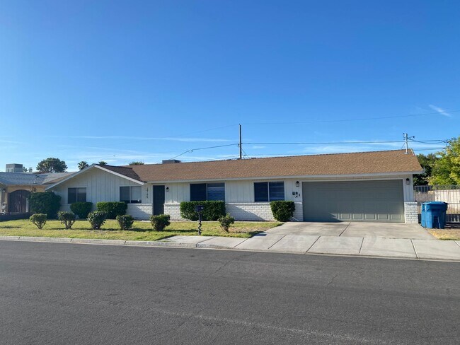 Photo - 4765 E Mohave Ave