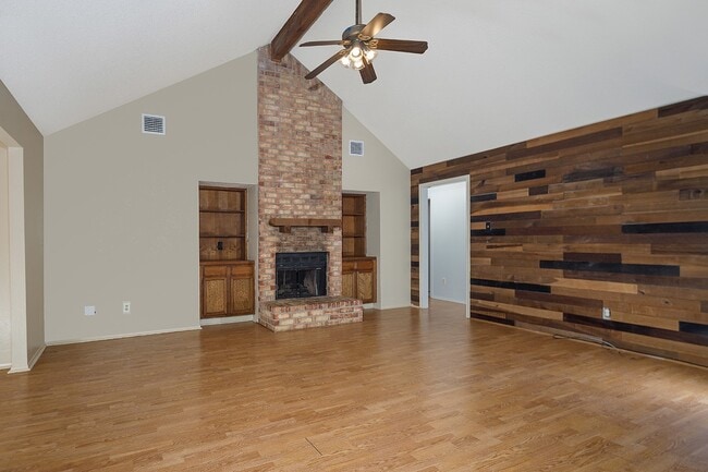 Photo - 6 S Pineplank Ct