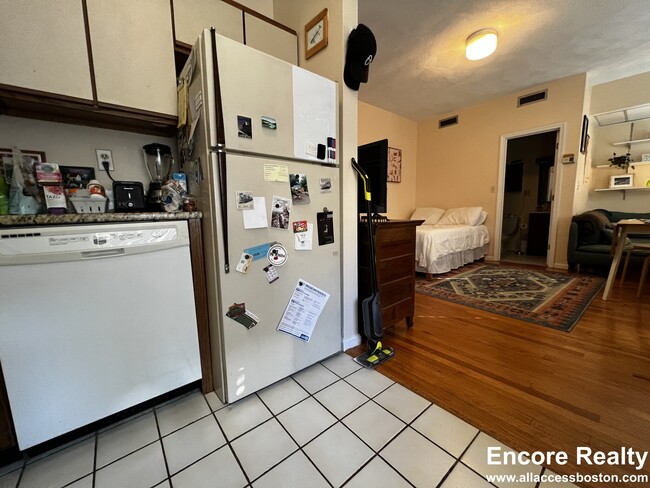 Photo - 92 Gordon St Unidad 205