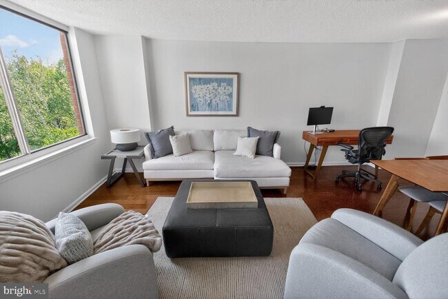 Photo - 10101 Grosvenor Pl Unit 614