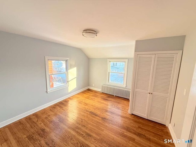 Photo - 160 Oakland Pl Unit 2