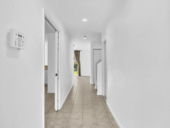 Photo - 9920 NW 19th Pl