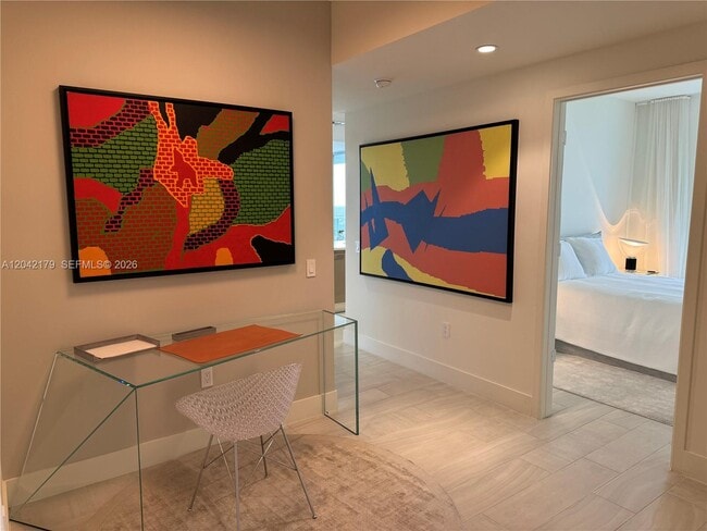 Building Photo - 2000 Metropica Wy Unit 903