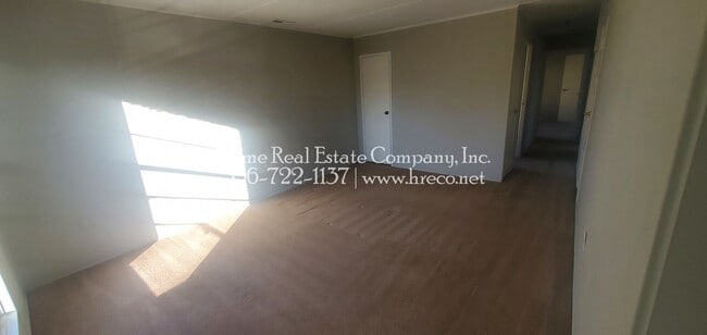 Photo - 409 Mason St NE