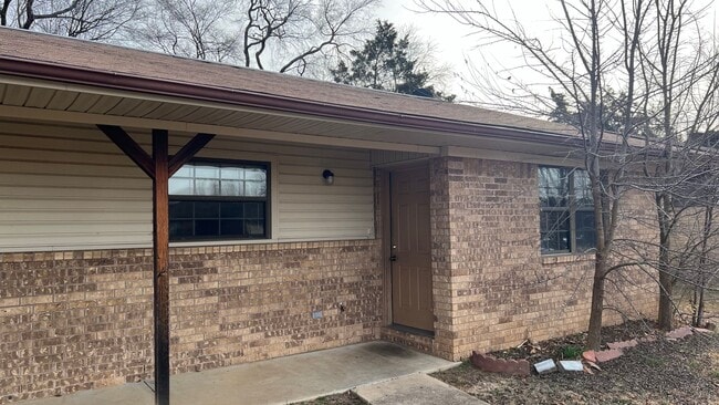 Photo - 1208-1210 N Nashville Place Unit 1208