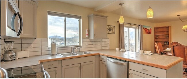 Photo - 3169 W 31st Ct