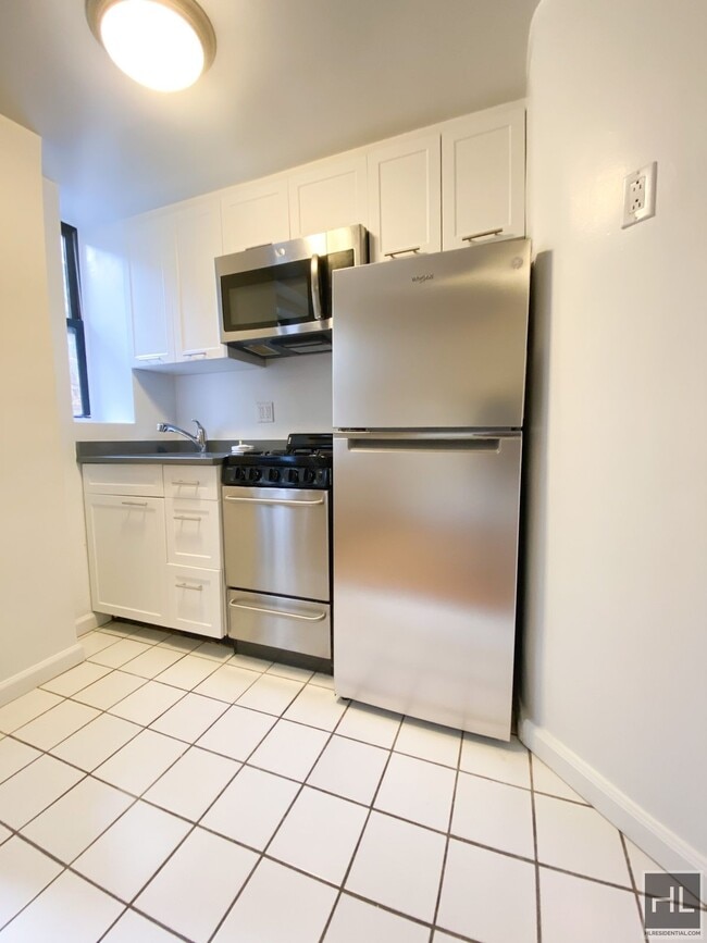 Photo - AMSTERDAM AVENUE Unit 6D