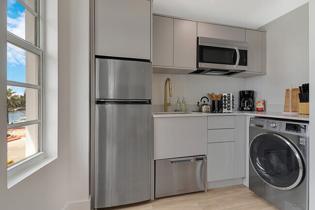 Photo - 4025 Indian Creek Dr Unidad ID1272091P