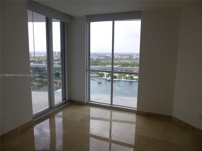 Photo - 21050 Point Pl Unit 2906