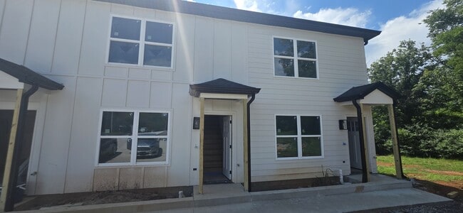 Photo - 219 Mullican St