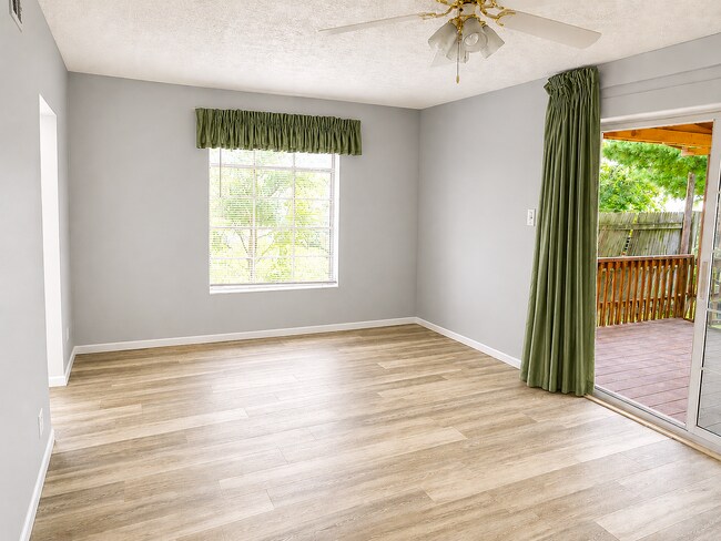 Photo - 4935 W Legrande Ave
