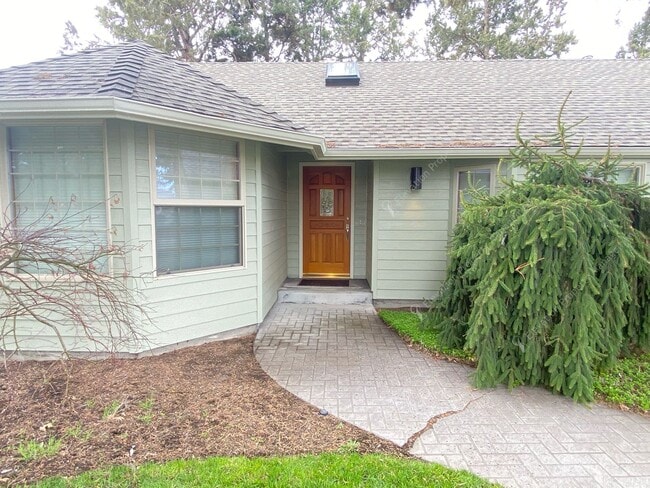 Photo - 3081 NE Purcell Blvd