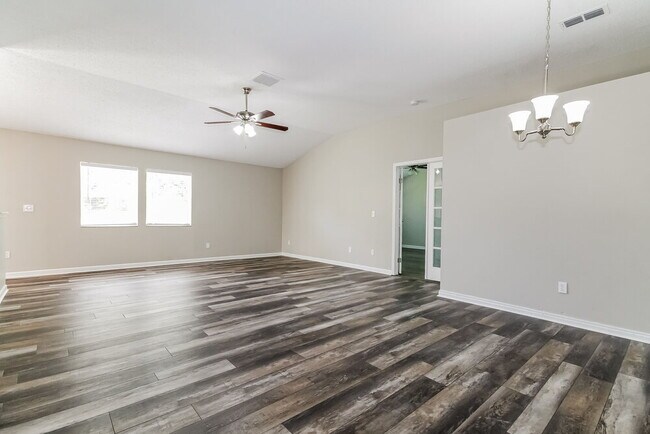 Photo - 9260 Vía Segovia