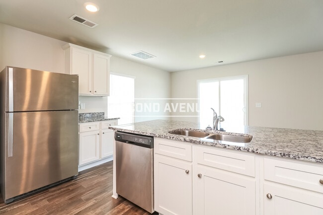 Photo - 622 Wild Tulip Ct