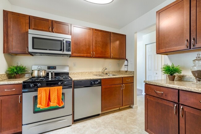 Annapolis Roads Apartments