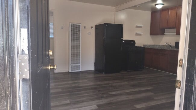 Photo - 5626 53rd St Unit #2