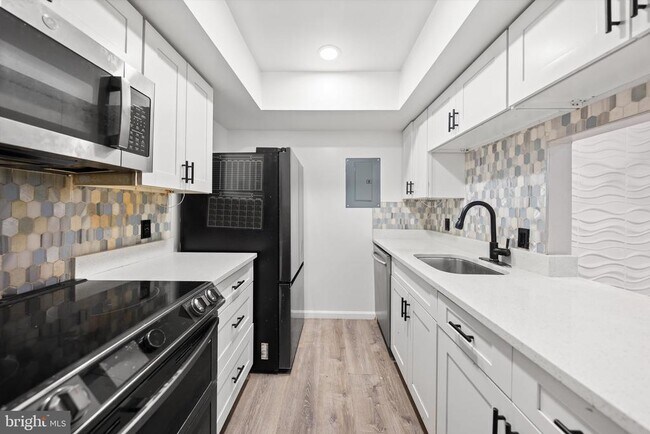 Photo - 18304 Streamside Dr Unit 203