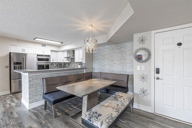 Photo - 1205 Wildwood Lakes Blvd Unidad 206
