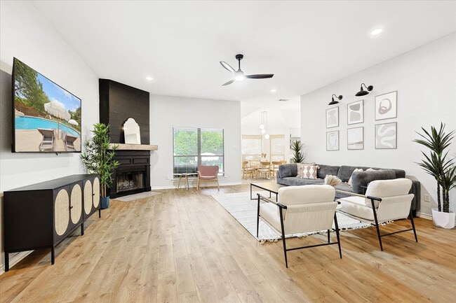 Photo - 111 Creekview Dr W Unidad ID1056457P