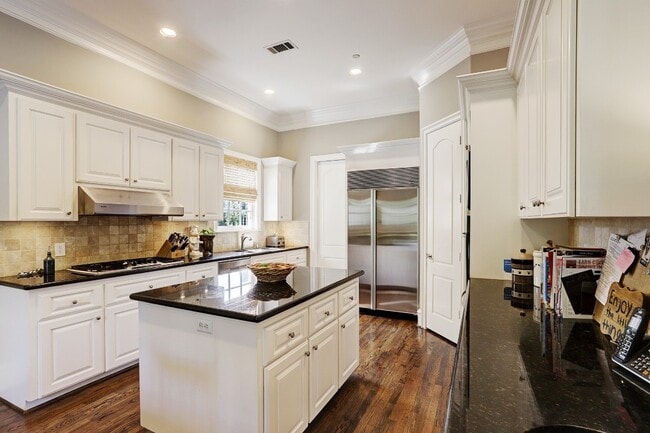 Photo - 11328 Surrey Oaks Ln
