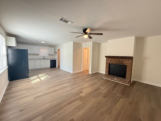 Photo - 1615/1617 Cedar Shoals Dr Unit 1615