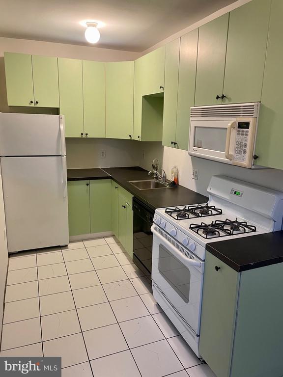 Building Photo - 1404 Tuckerman St NW Unit 303 Rental