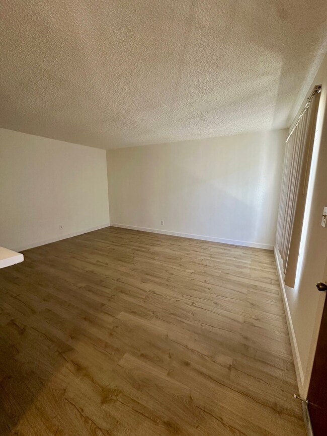 Photo - 15531 Belshire Ave Unidad 30