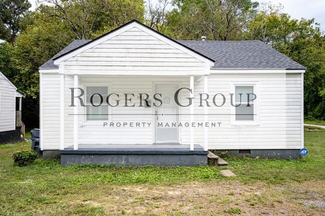 Building Photo - 802 Hicks St