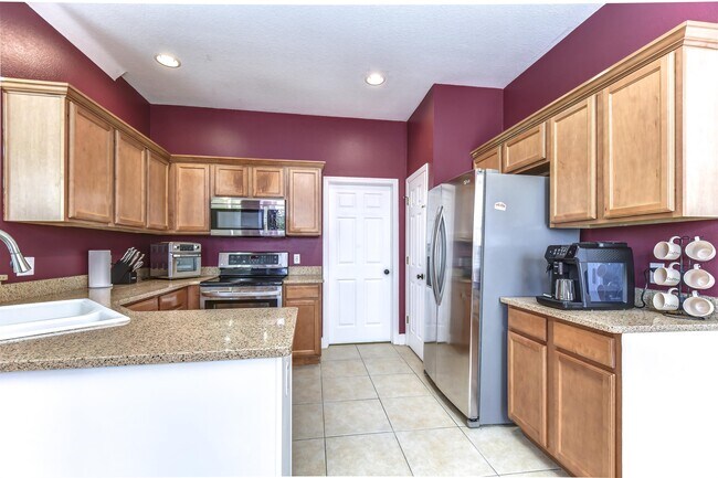 3292 Covered Bridge Dr E