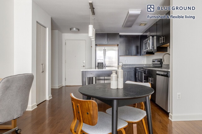 Photo - 4918 St Elmo Ave Unit FL14-ID892