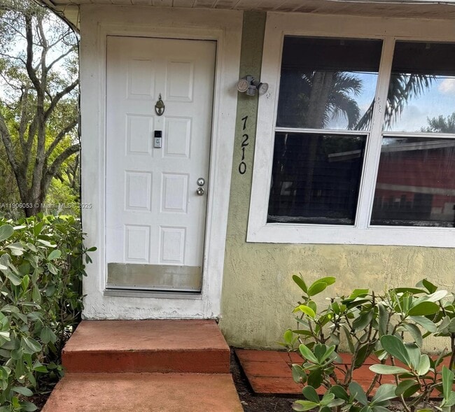 Building Photo - 7210 Southgate Blvd