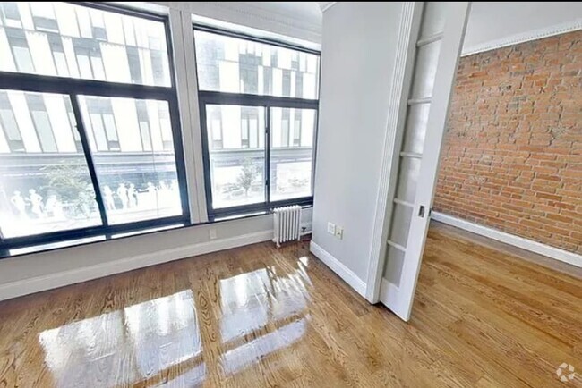 Building Photo - 166 Rivington St Unit 2 Rental