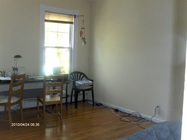 Photo - 72 Nash St Unit 2