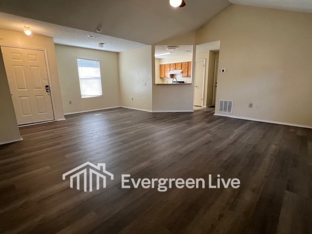 Photo - 102 Swing Ct