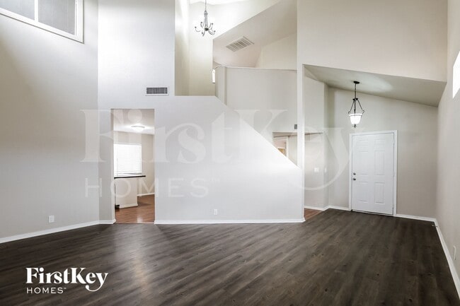 Photo - 8123 W Shangri La Rd