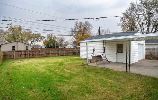 Photo - 1012 Holly Ave