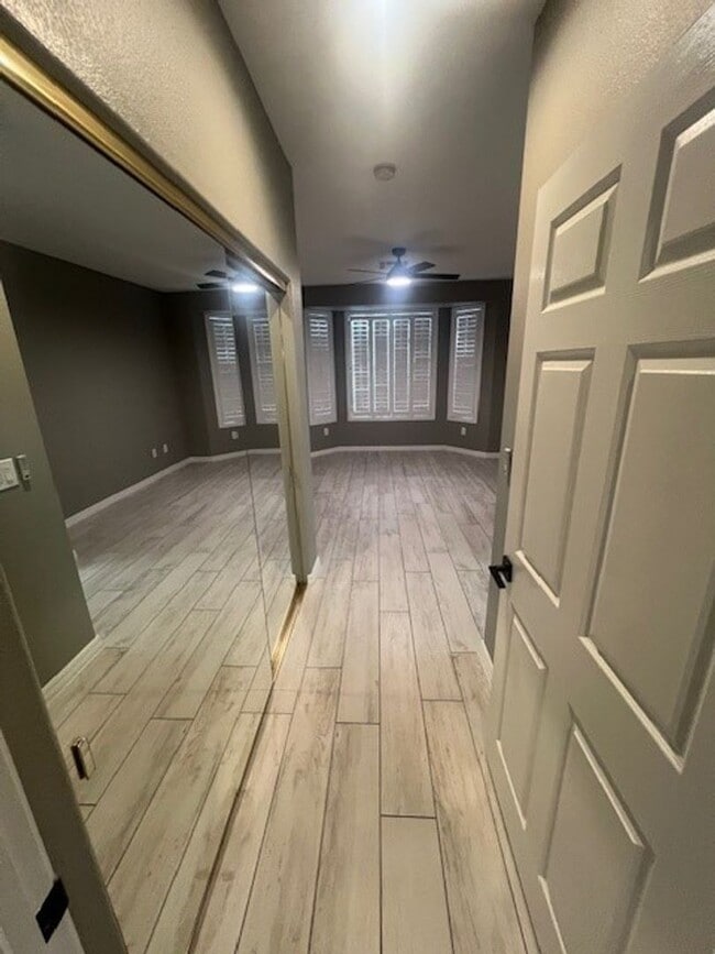 Photo - 10211 Maggira Pl