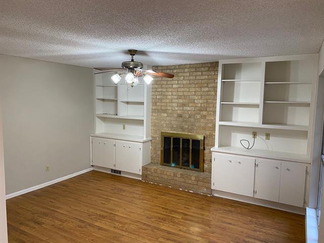 Photo - 2808 Barrow St