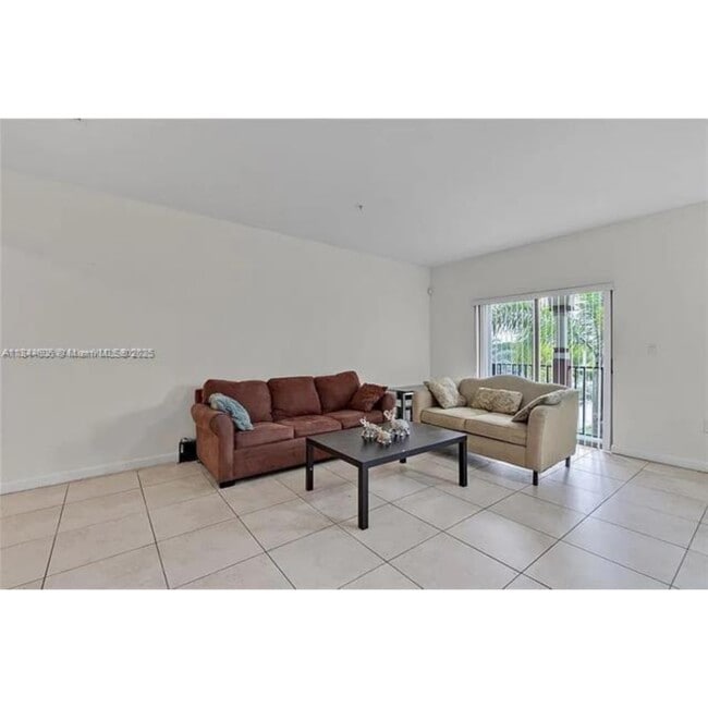 Photo - 10620 NW 88th St