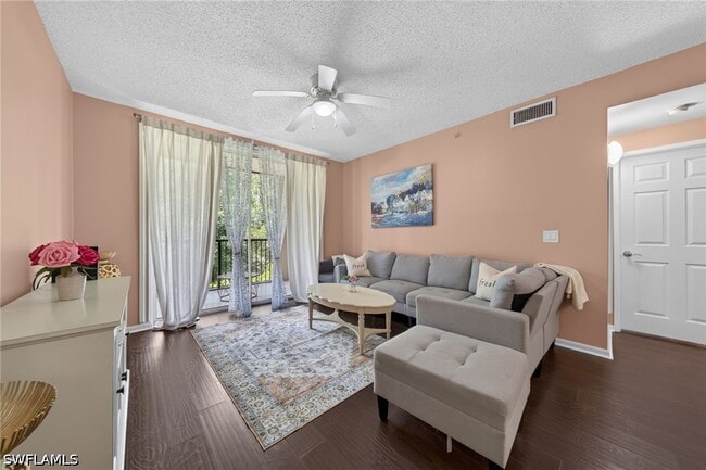 Building Photo - 1105 Reserve Ct Unit 206
