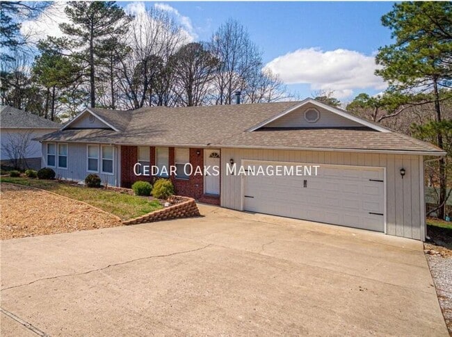 Building Photo - 8 Rivercliff Rd Rental