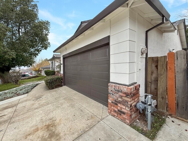 Photo - 1158 Jensen Cir