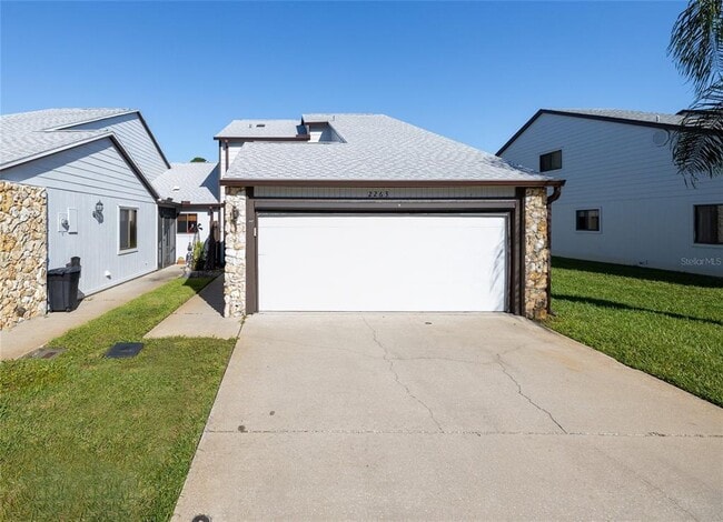 Building Photo - 2263 Deerwood Dr