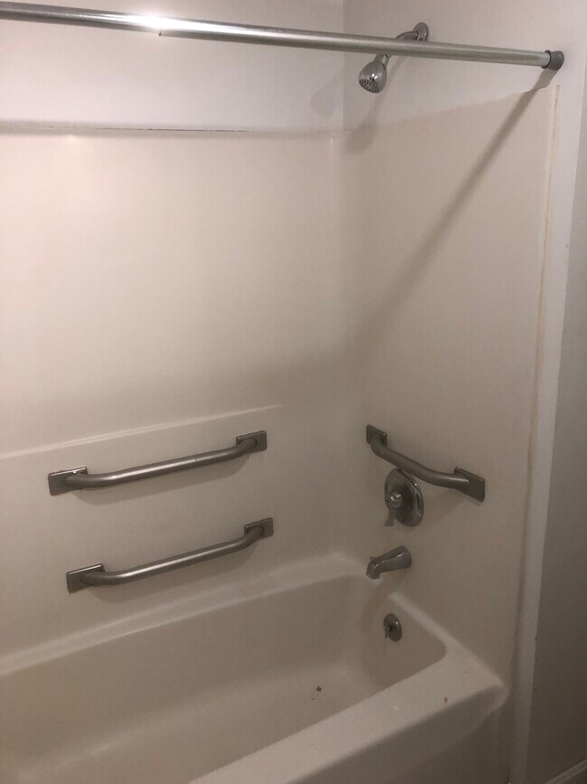 Photo - College Hill Apartments, LLC Unit 91A