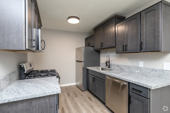 2 habitaciones, 1 baño, 750 pies cuadrados, cocina