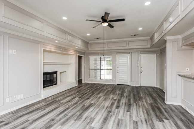 Photo - 608 Wisterglen Dr