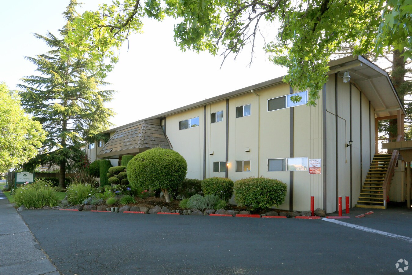 Photo - Redwood Garden Apartments