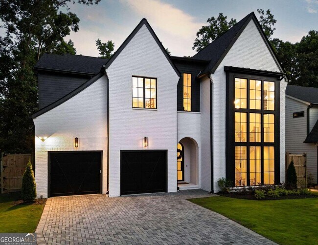 Photo - 1515 Grant Dr NE