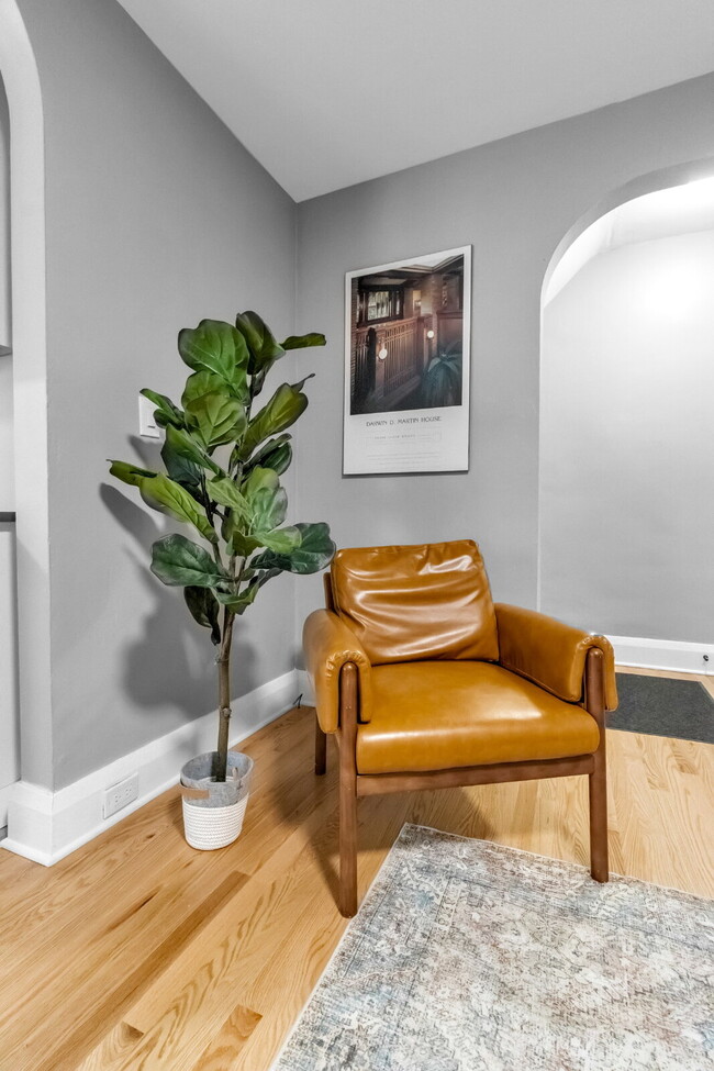 Furnished 4-Bedroom, 2-Bath Lower Unit in North Buffalo
