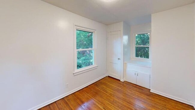 Photo - 250 Mercer Ave